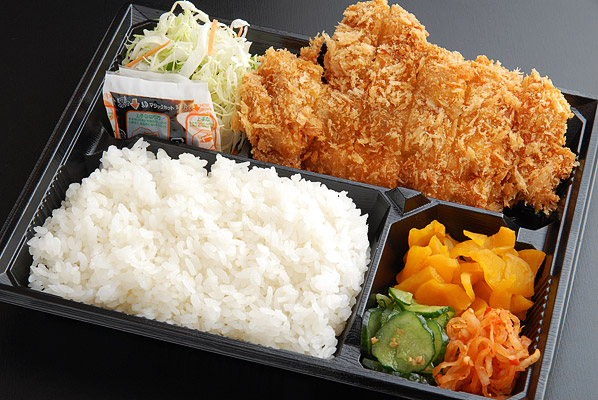 チキンカツ弁当<