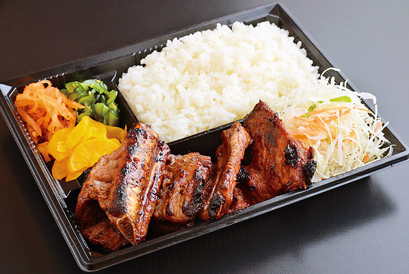 肉厚スペアリブ弁当